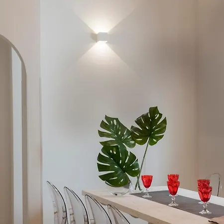 Downtown_blossom With Small Terrace